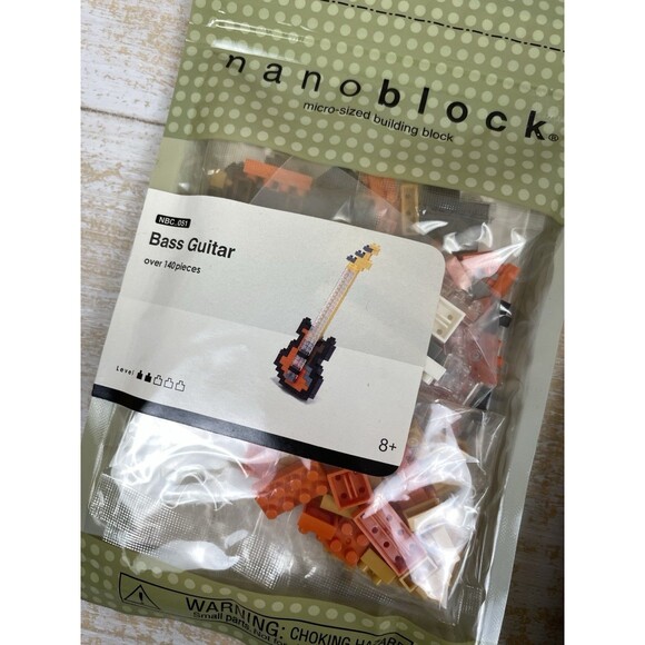 Nanoblock Micro Size Building Toy Lot of 2 Bass Guitar & Emperor Penguin NEW - Picture 3 of 4